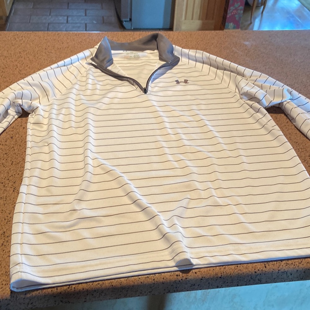 Under armour white 1/4 zip shirt black stripes